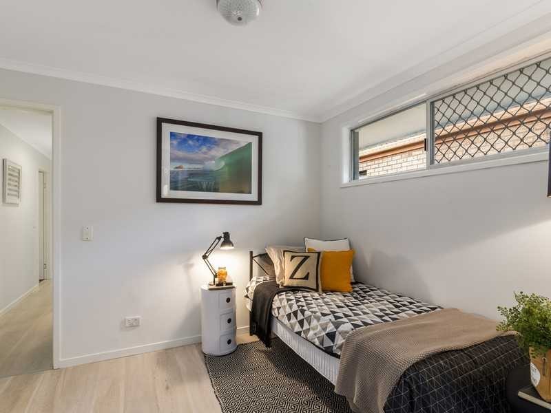 30 Seventh Avenue, Palm Beach QLD 4221