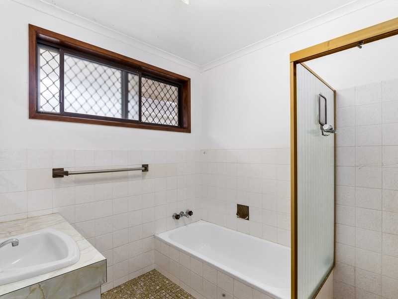 44 Fifteenth Avenue, Palm Beach QLD 4221