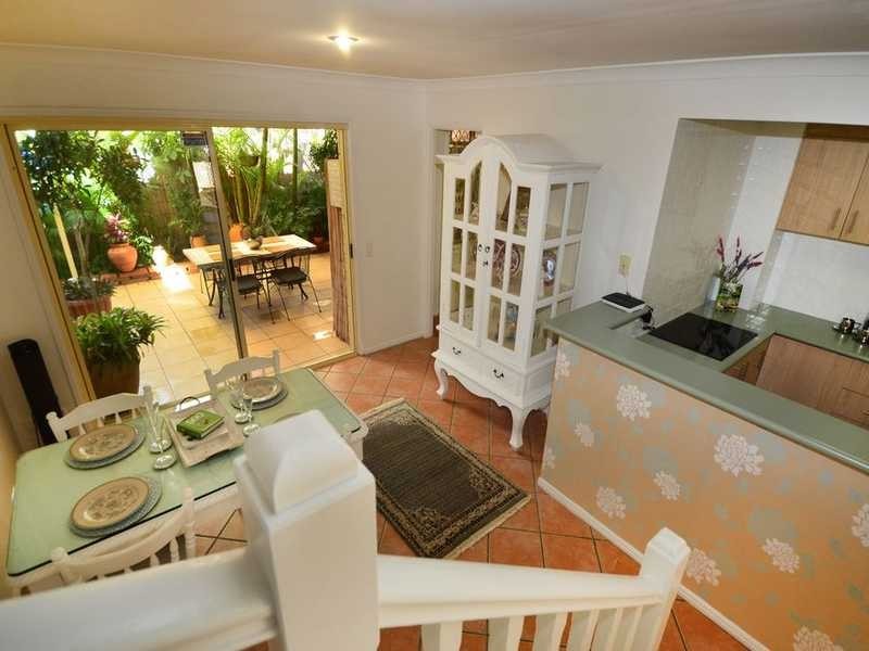 6/7 Cupania Place, Elanora QLD 4221