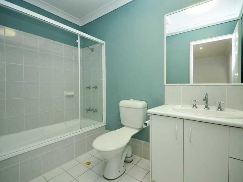 6/7 Cupania Place, Elanora QLD 4221