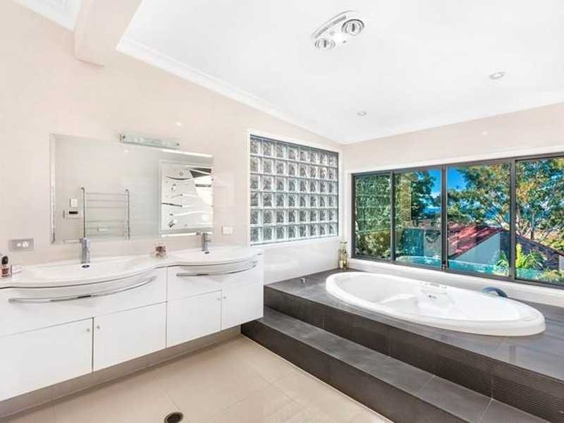 17 Alkira Street, Tugun QLD 4224
