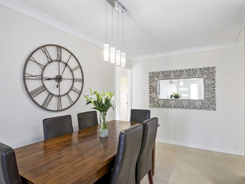 2/49 Darnel Street, Elanora QLD 4221