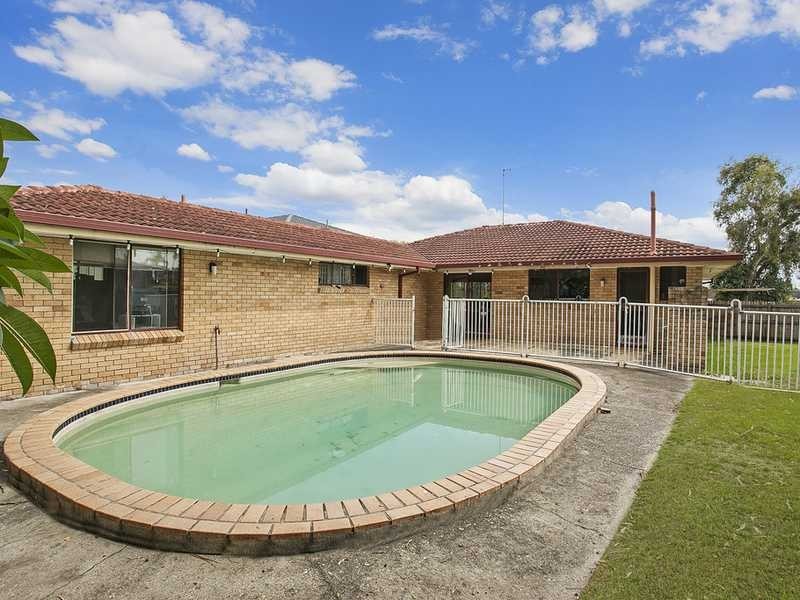 10 Myrtle Court, Palm Beach QLD 4221