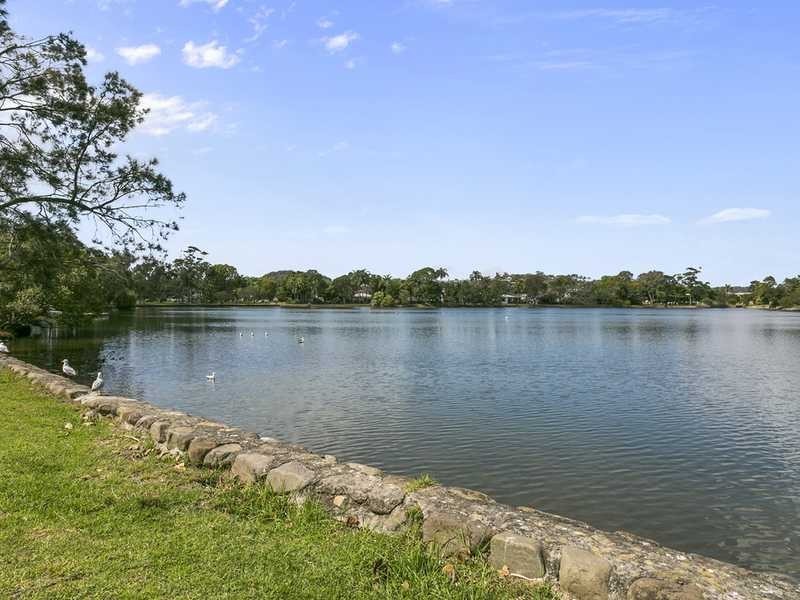 5 Cairns Avenue, Palm Beach QLD 4221