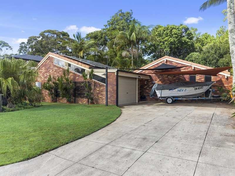 14 Myrtle Court, Palm Beach QLD 4221