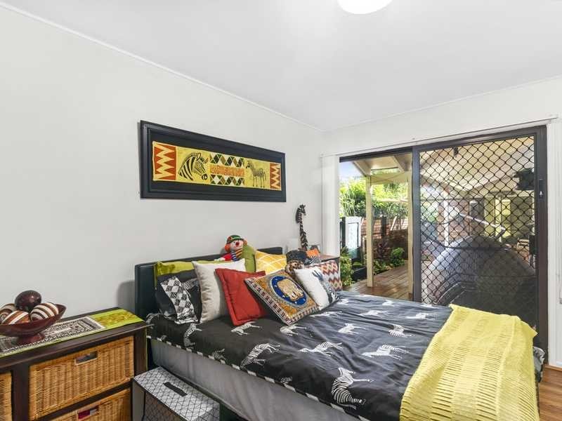 14 Myrtle Court, Palm Beach QLD 4221