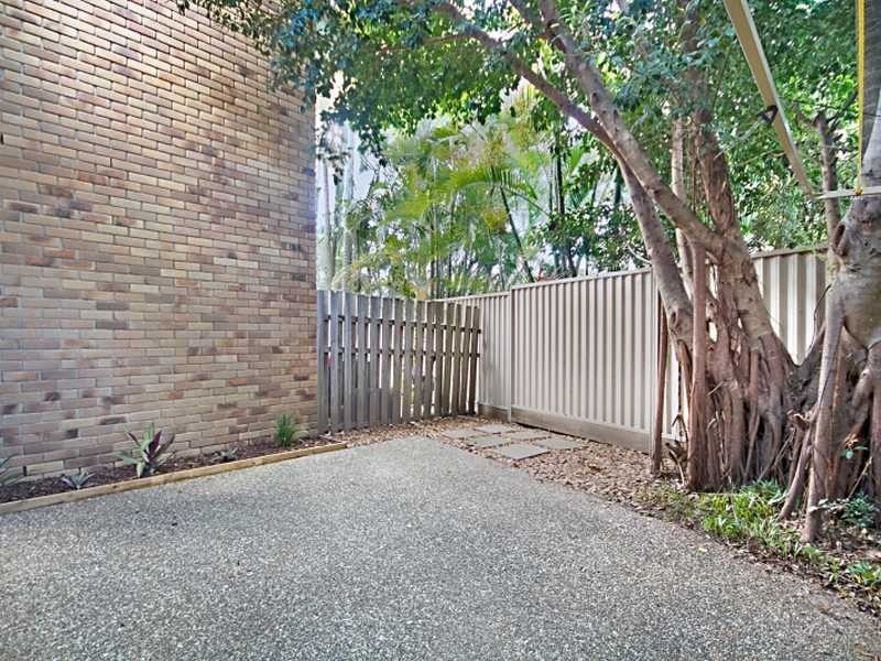 7/12 Cupania Place, Elanora QLD 4221