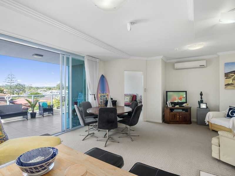 2111/10 Fifth Avenue, Palm Beach QLD 4221