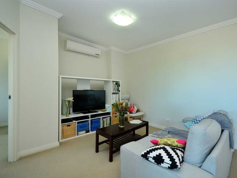 2211/10 Fifth Avenue, Palm Beach QLD 4221