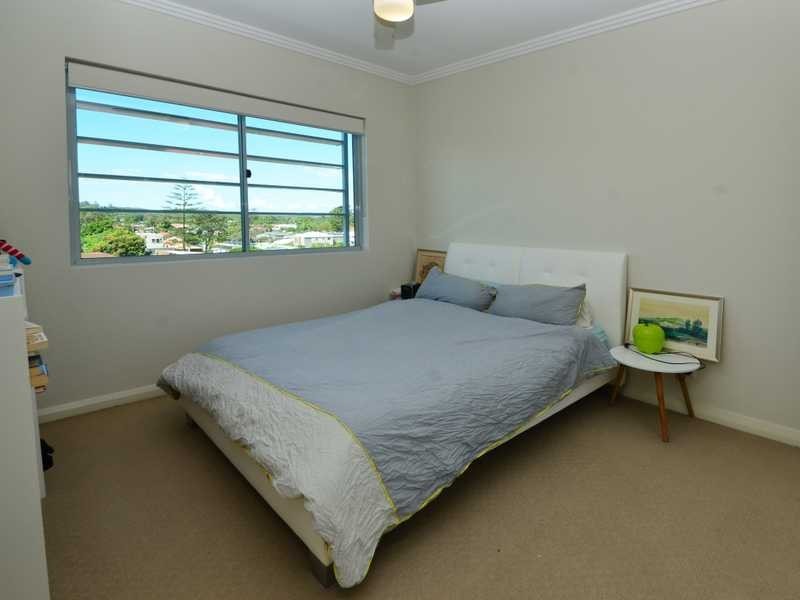 2211/10 Fifth Avenue, Palm Beach QLD 4221