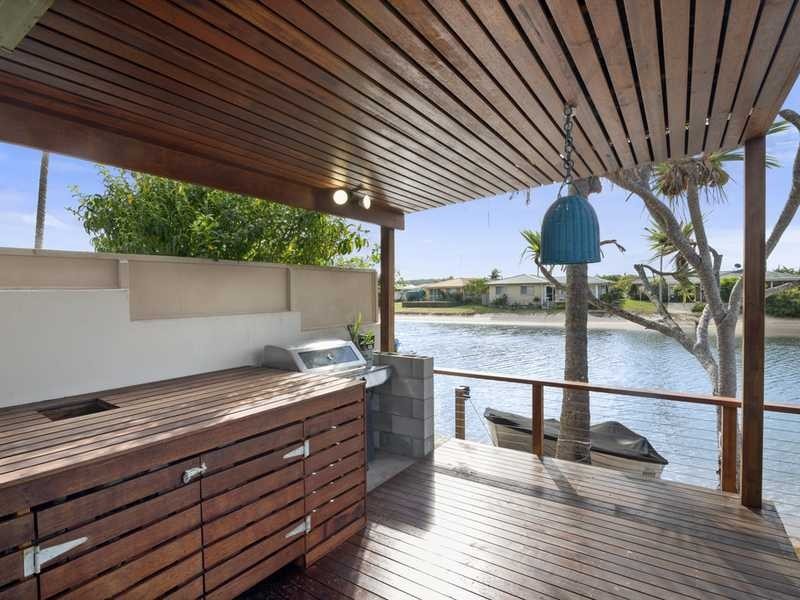 59 Fifteenth Avenue, Palm Beach QLD 4221