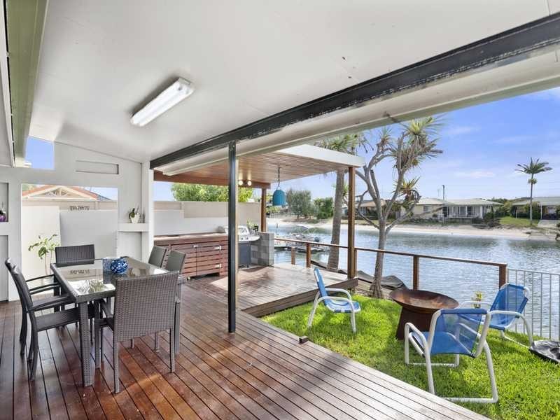 59 Fifteenth Avenue, Palm Beach QLD 4221