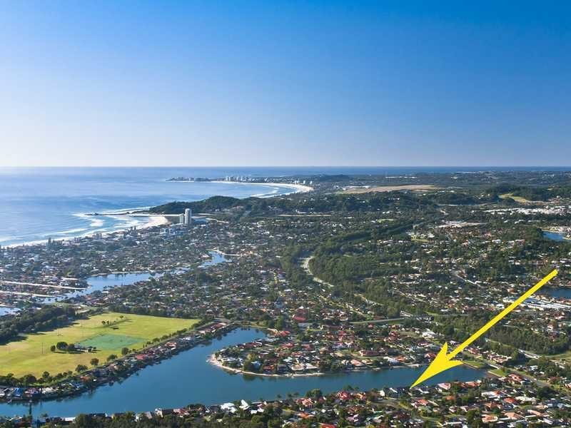 19 Diplacus Drive, Palm Beach QLD 4221