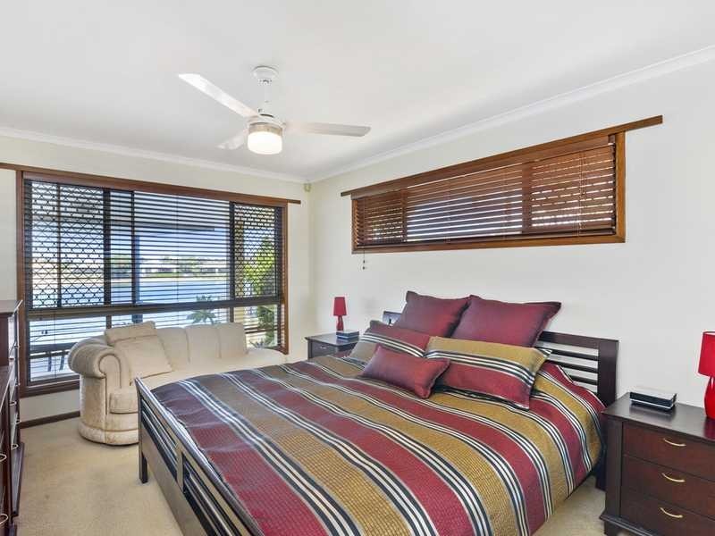 19 Diplacus Drive, Palm Beach QLD 4221