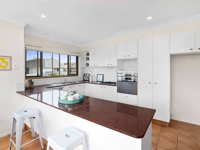 Corner Jefferson Lane and Fifteenth Avenue, Palm Beach QLD 4221