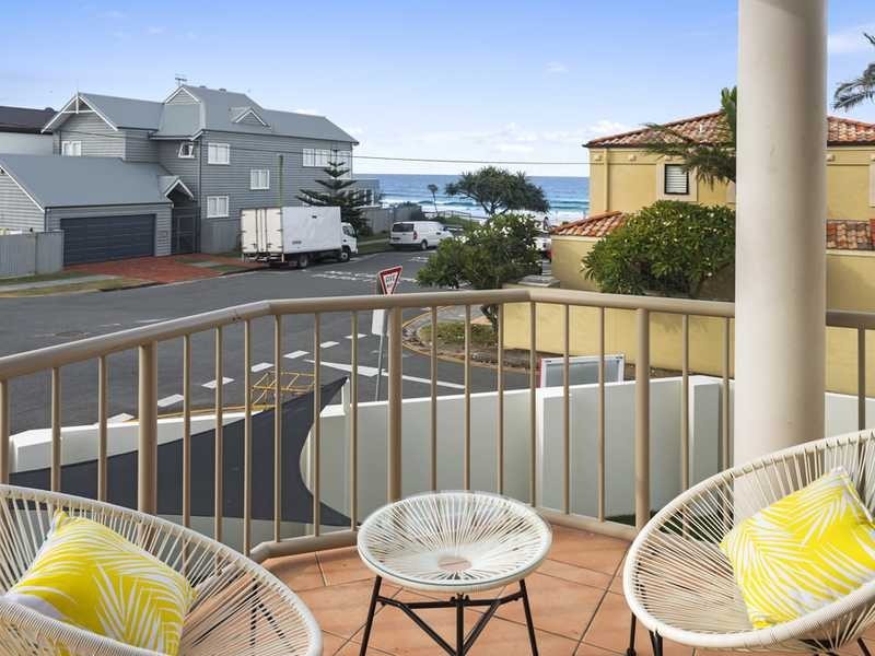 Corner Jefferson Lane and Fifteenth Avenue, Palm Beach QLD 4221