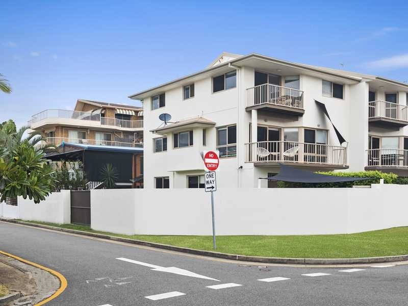 Corner Jefferson Lane and Fifteenth Avenue, Palm Beach QLD 4221