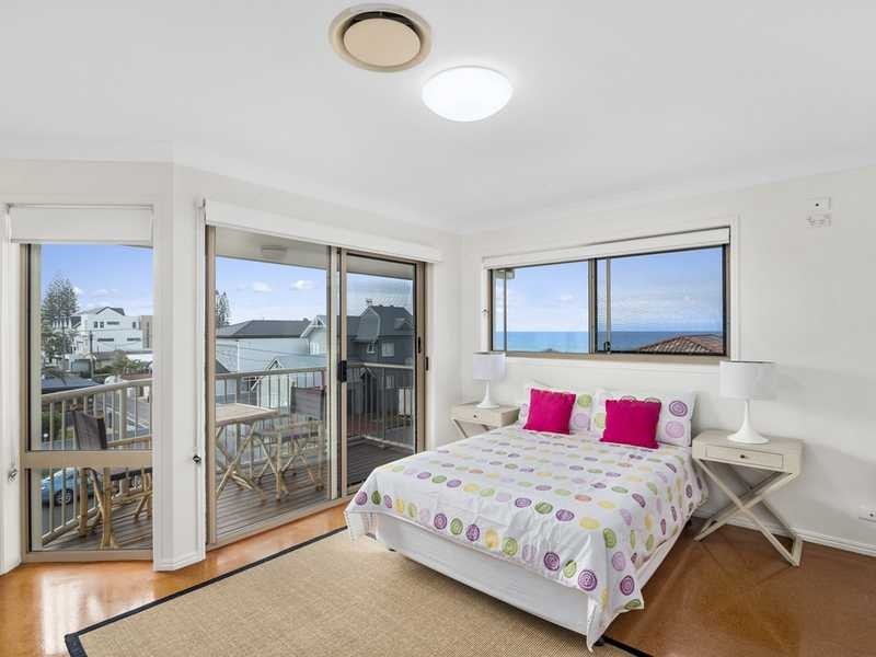 Corner Jefferson Lane and Fifteenth Avenue, Palm Beach QLD 4221