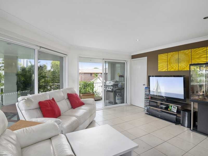 9/57 Leyte Avenue, Palm Beach QLD 4221