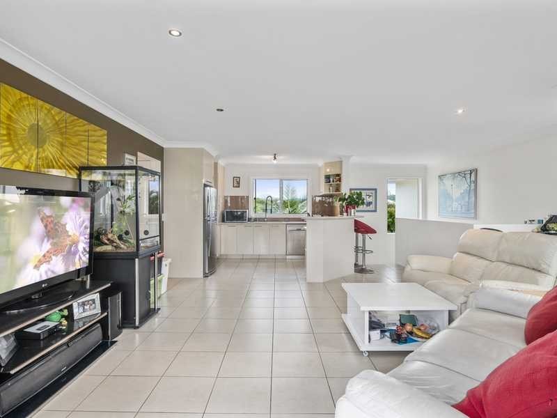 9/57 Leyte Avenue, Palm Beach QLD 4221