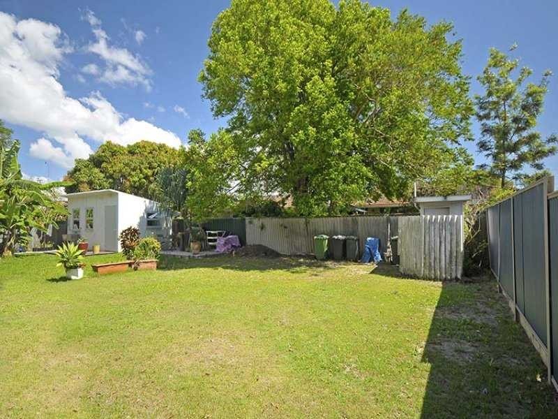 75 Palm Beach Avenue, Palm Beach QLD 4221