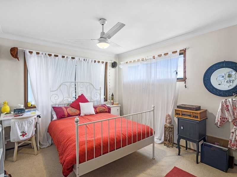 58 Mallawa Drive, Palm Beach QLD 4221