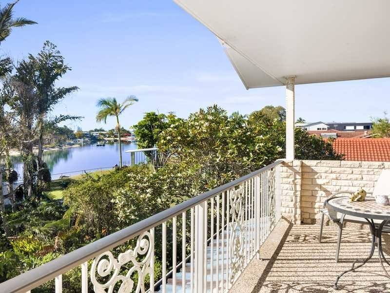 58 Mallawa Drive, Palm Beach QLD 4221