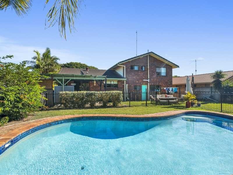 3 Ling Place, Palm Beach QLD 4221
