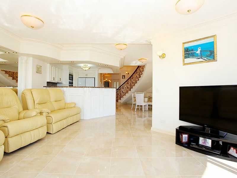 Unit/7/311 Golden Four Drive, Bilinga QLD 4225