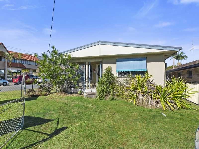 30 Palm Beach Avenue, Palm Beach QLD 4221