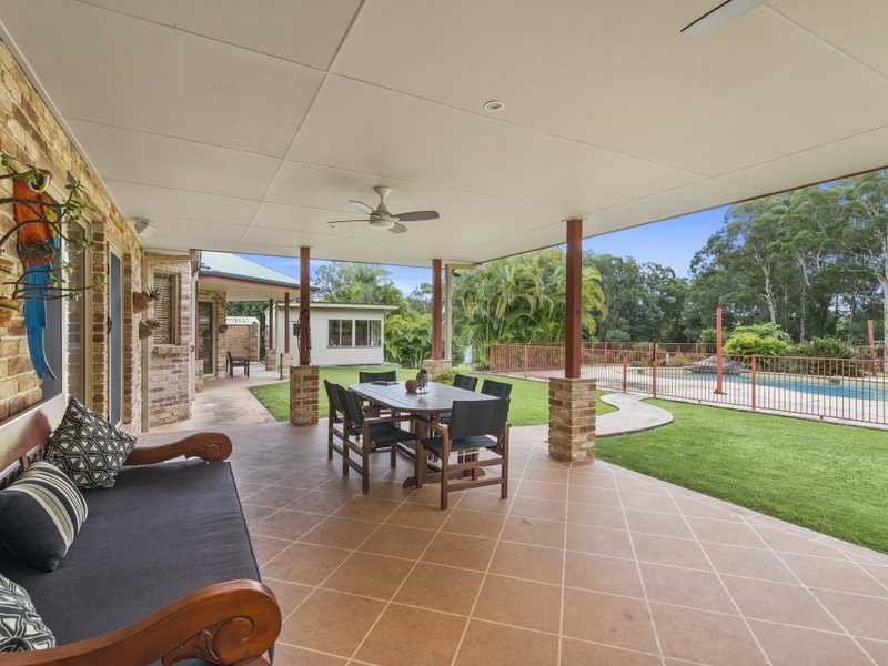 16 Jamberoo Court, Tallebudgera QLD 4228