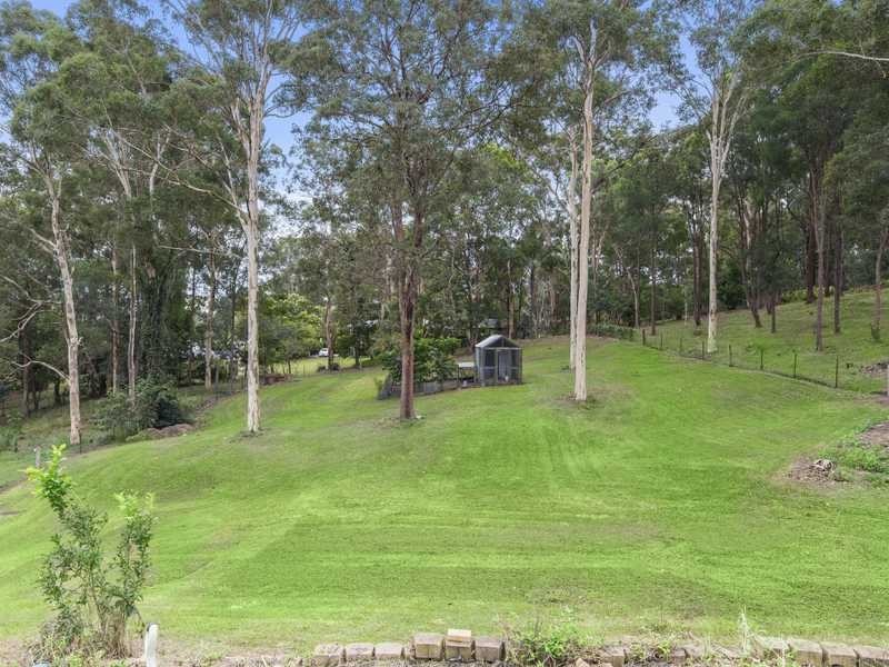 16 Jamberoo Court, Tallebudgera QLD 4228