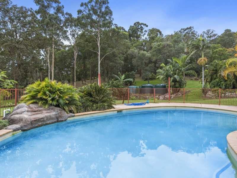 16 Jamberoo Court, Tallebudgera QLD 4228