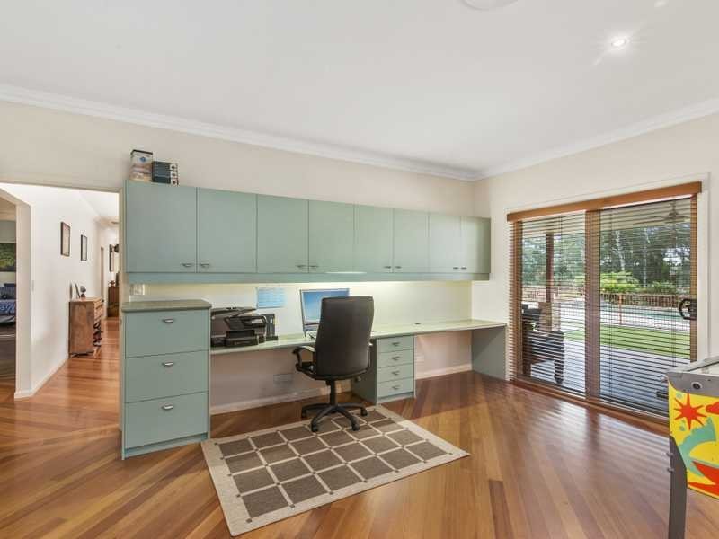 16 Jamberoo Court, Tallebudgera QLD 4228