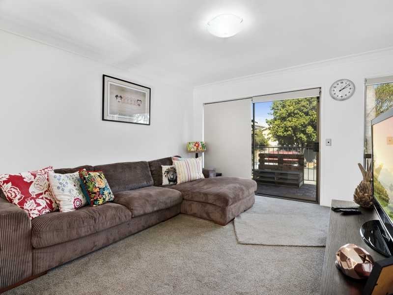 1/25 Fifteenth Avenue, Palm Beach QLD 4221