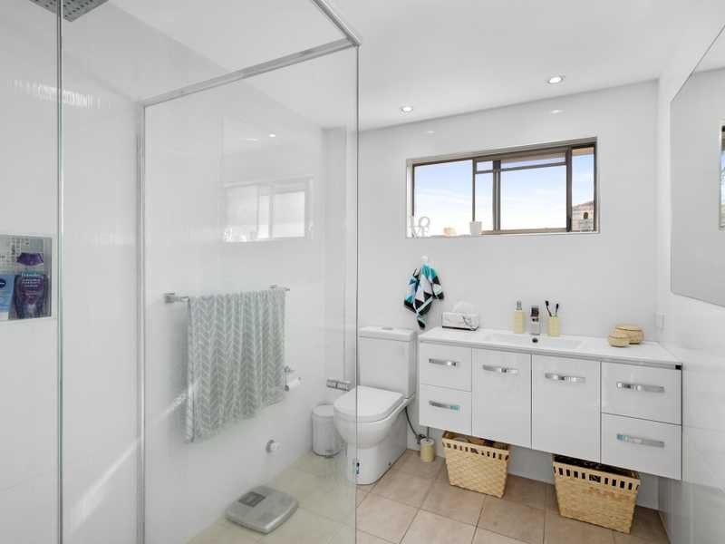 1/25 Fifteenth Avenue, Palm Beach QLD 4221