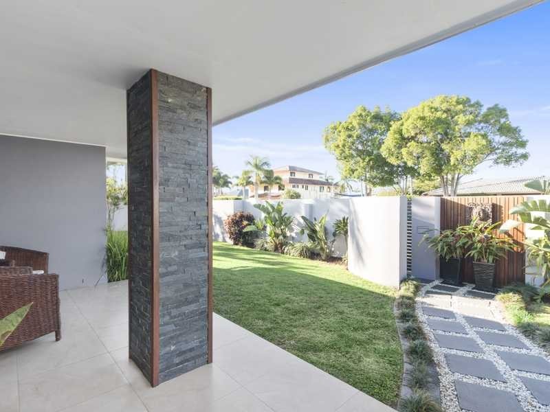 221 Mallawa Drive, Palm Beach QLD 4221