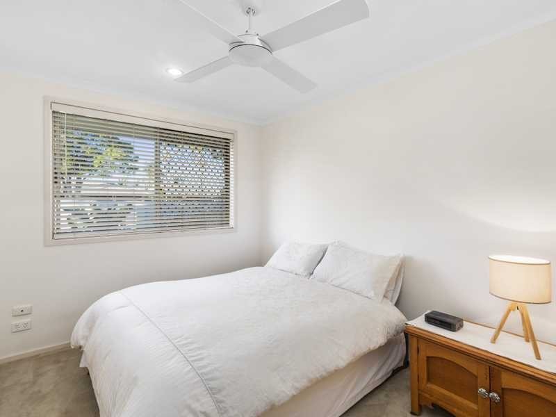 221 Mallawa Drive, Palm Beach QLD 4221
