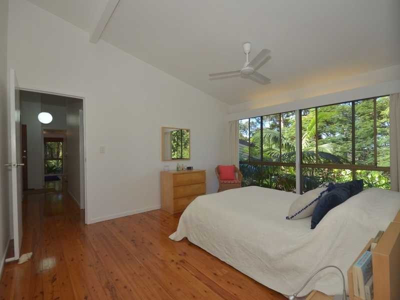 56 Simpsons Road, Currumbin Waters QLD 4223