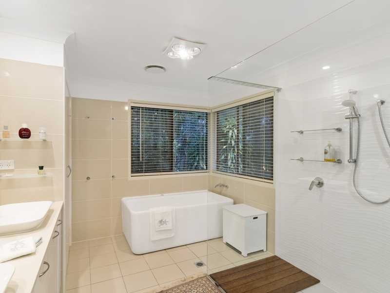 14 Koombahla Drive, Tallebudgera QLD 4228