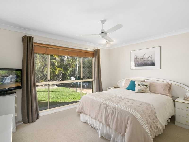 36 Chippendale Crescent, Currumbin Waters QLD 4223
