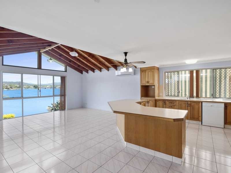 25 Angelica Street, Elanora QLD 4221