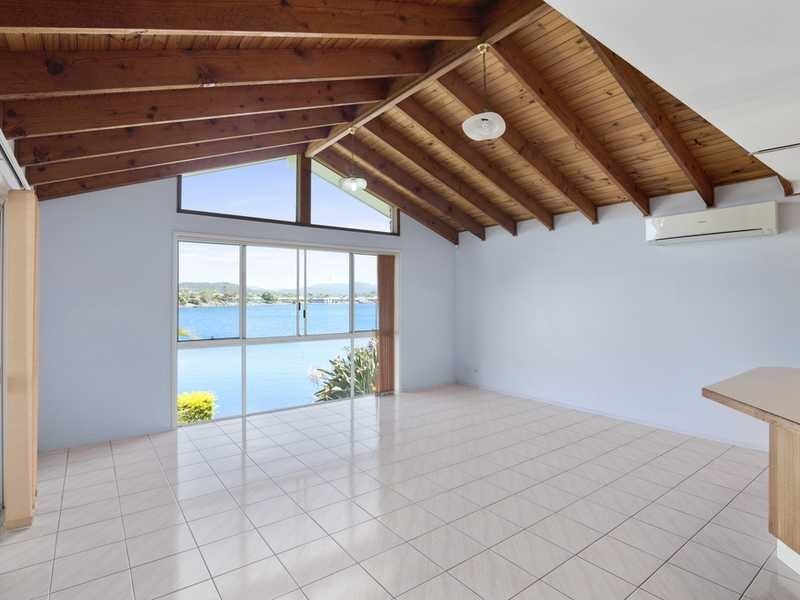 25 Angelica Street, Elanora QLD 4221