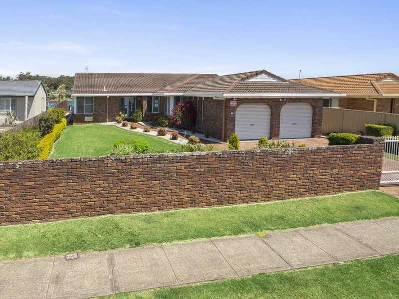 25 Angelica Street, Elanora QLD 4221