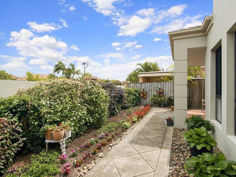 3/27 Beachcomber Court, Burleigh Waters QLD 4220