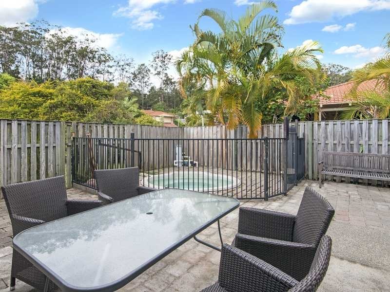 2 Tipuana Drive, Elanora QLD 4221