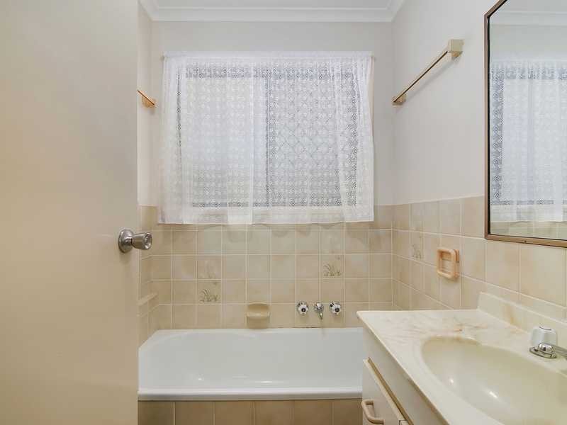 2/16 Second Avenue, Palm Beach QLD 4221