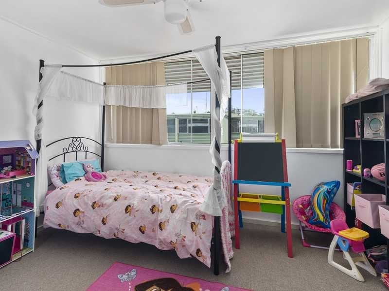 1/9 Weemala Street, Chevron Island QLD 4217