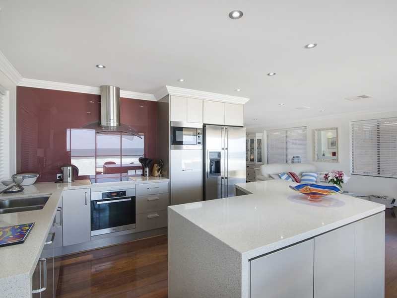 9/271 Golden Four Drive, Bilinga QLD 4225