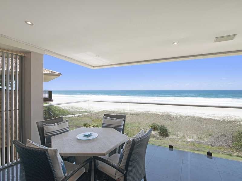 9/271 Golden Four Drive, Bilinga QLD 4225